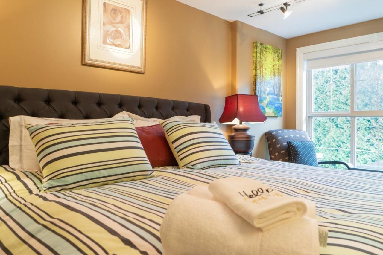 Cedar Manor Bed And Breakfast Pitt Meadows Exterior photo